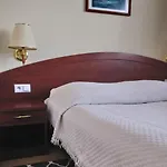 E.t. Hotel 3*