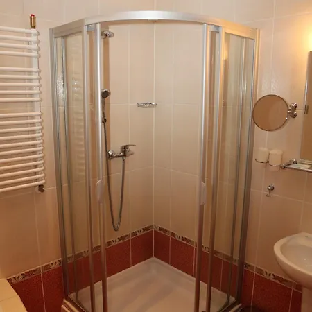 Hotel E.t. 3*