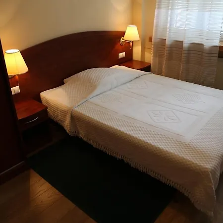 E.t. Hotel 3*